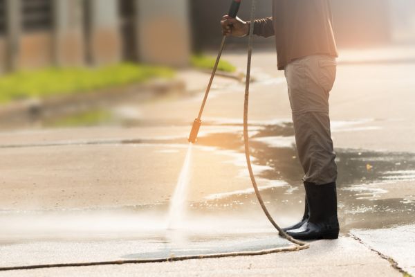 Residential Concrete Cleaning in Los Gatos