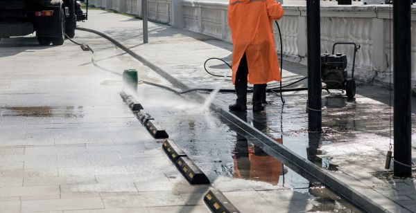 Parking Lot Pressure Washing in Los Gatos