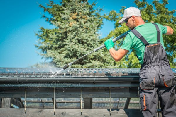Cost of Gutter Power Washing in Los Gatos