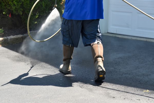 Asphalt Driveway Cleaning in Los Gatos