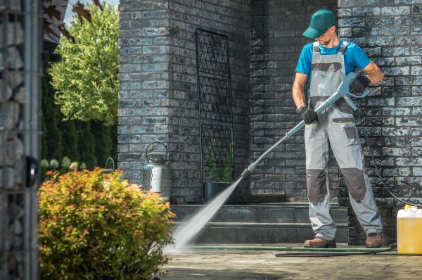 Outside House Cleaning in Los Gatos