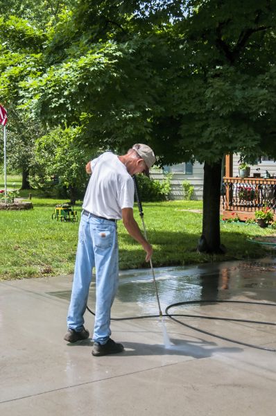 Cost of Driveway Concrete Cleaning in Los Gatos