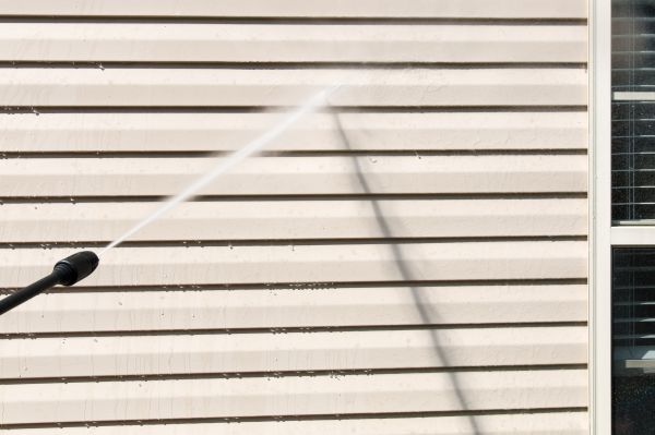 Cost of Apartment Power Washing in Los Gatos