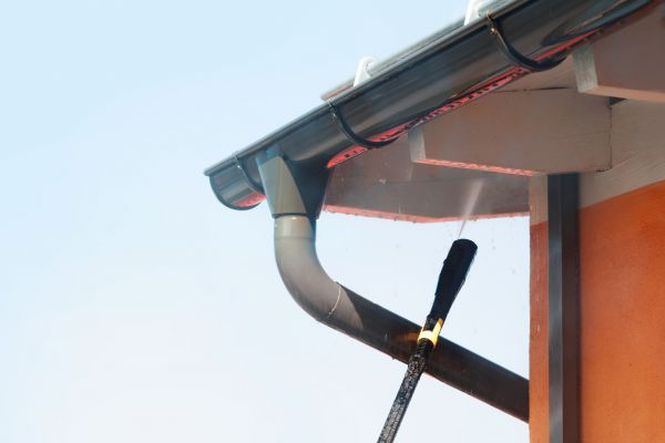 Eaves Power Washing in Los Gatos